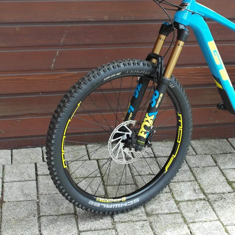 GT Bikes Force Carbon Pro Cyan Full Suspension mtb-6