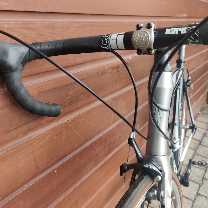 Preloved Trek Alpha 2.3 Aluminium Road Bike 54cm Black Silver-9