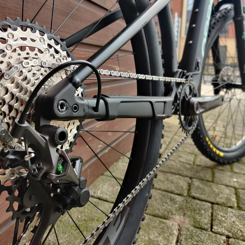 Orbea OIZ H10 TR Mountain Bike Medium Black/Ice Green-4