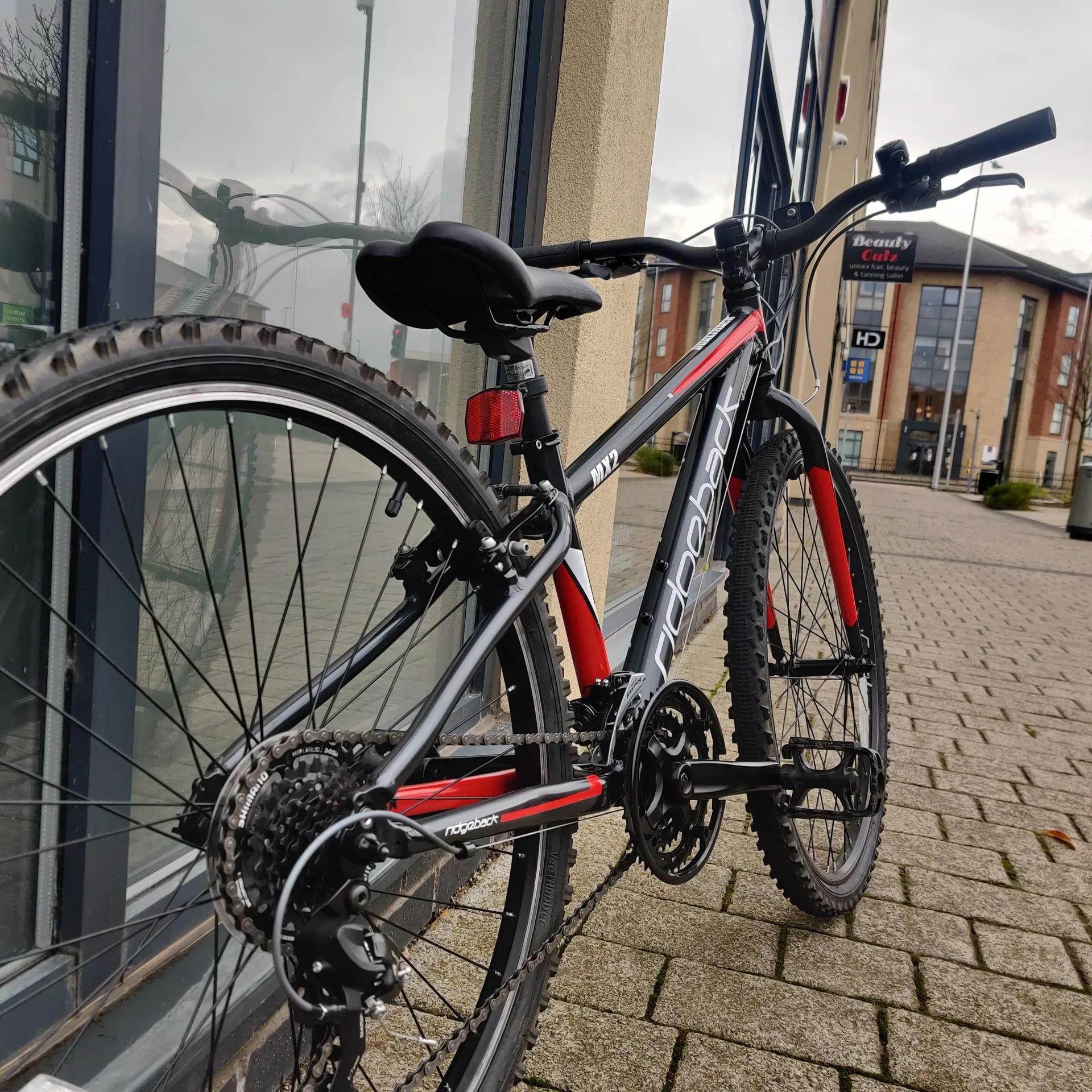 Pre Loved Ridgeback MX2 DualTrack Childrens Bike Black Red Used