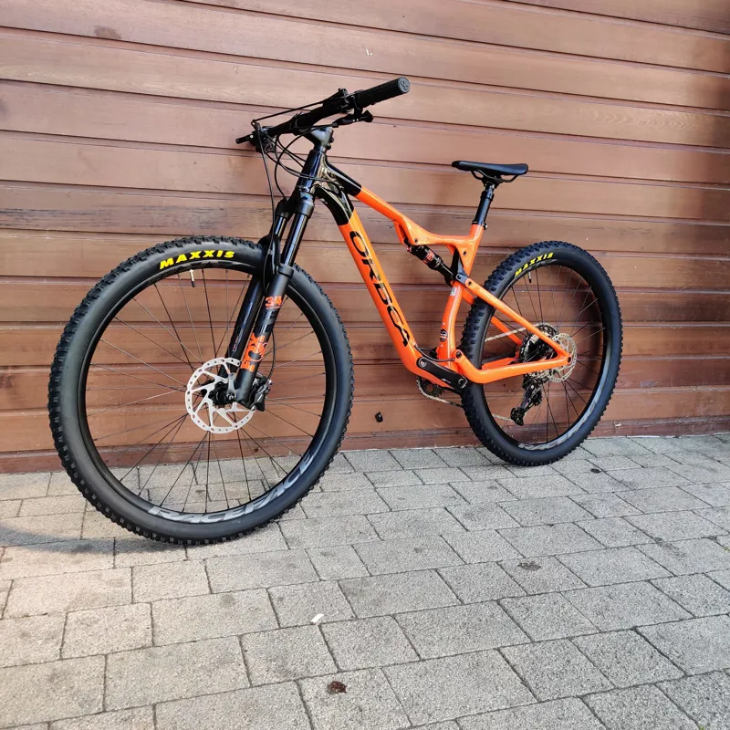 2022 Orbea Oiz H10 TR Aluminium Full Suspension MTB Orange - Black  Large -1
