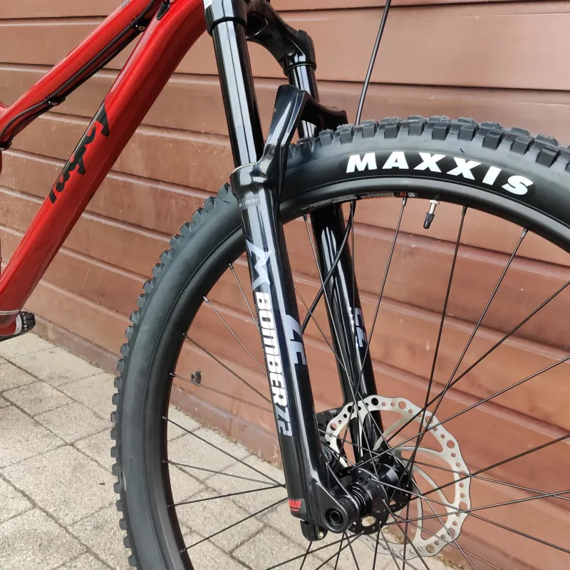 2021 Ragley Big Al 1.0 HT Mountain Bike in Candy Red-Black-5