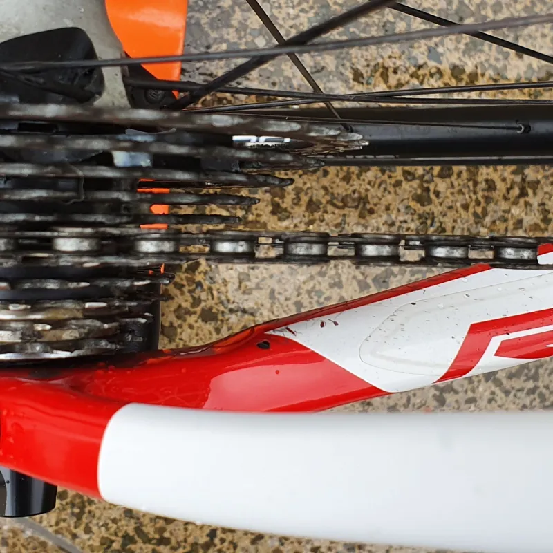 Pre Loved 2018 Ridley Fenix Carbon 105 Road Bike in Red-5