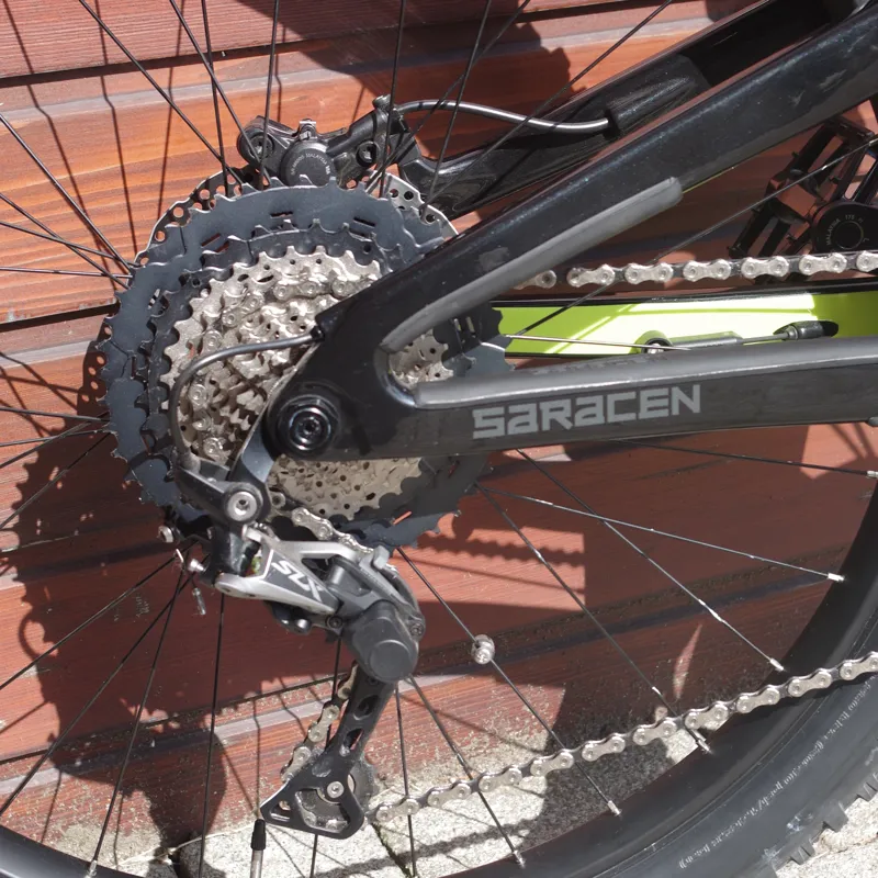 2018 Saracen Ariel E+ Medium Electric Mountain Bike-12