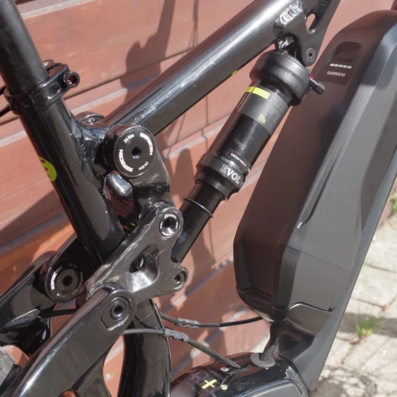 2018 Saracen Ariel E+ Medium Electric Mountain Bike-6