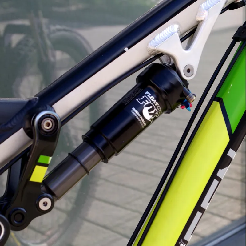 Pre Loved Saracen Kili Flyer 122 19 inch-5