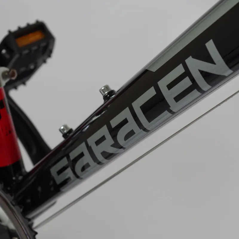 Saracen tufftrax junior 24 hotsell