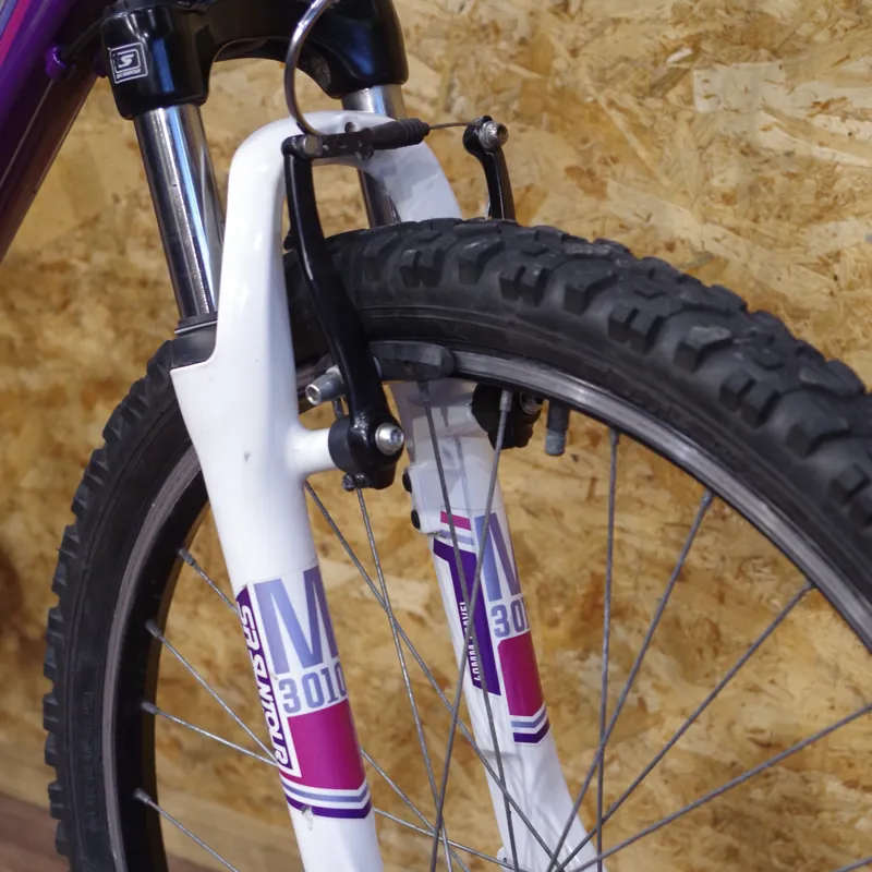 Pre Loved Saracen TuffTrax 24 inch wheels-5