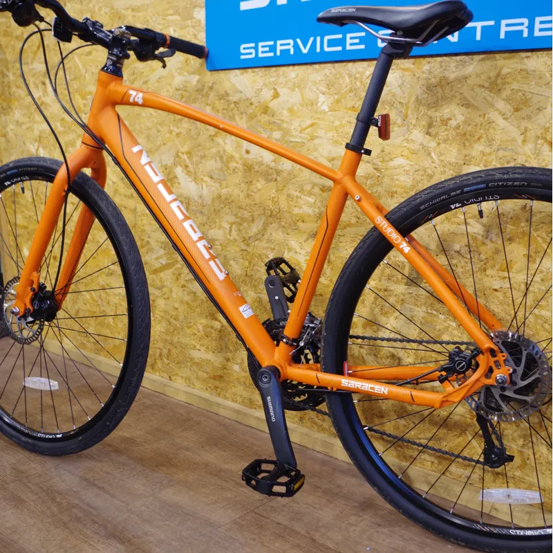 PreLoved Saracen Studio 74 Medium Hybrid Orange