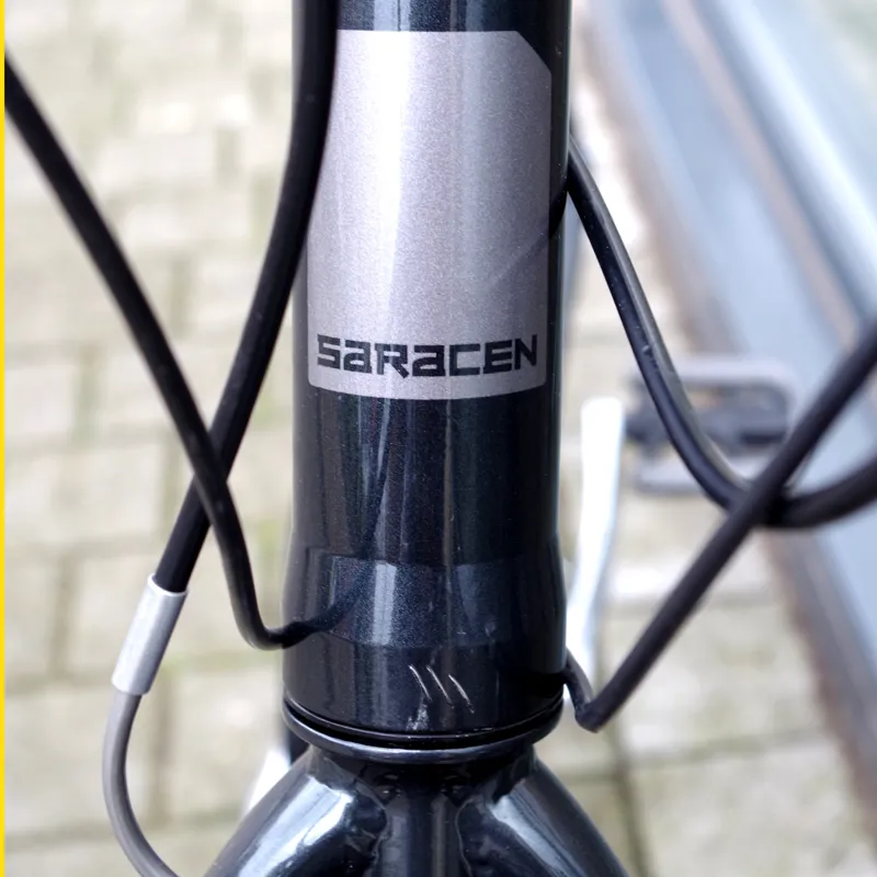 saracen urban esc hybrid bike