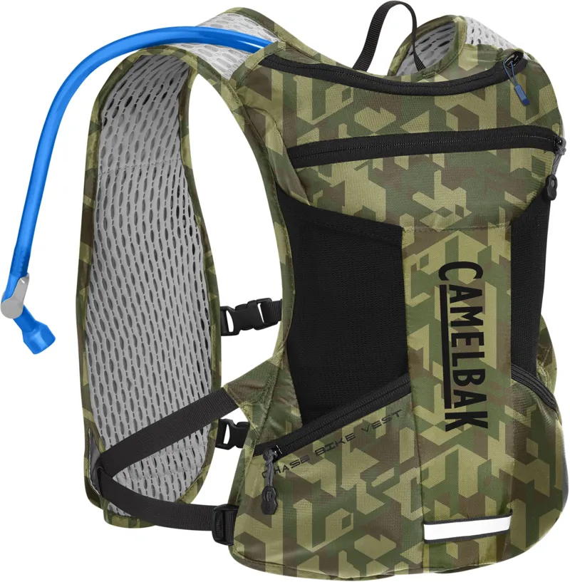 Camelbak Chase Bike Vest Hydration Pack: 1.5L CAMELFLAGE