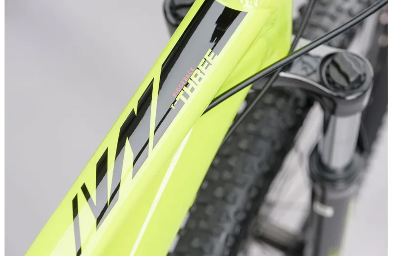 2021 Ridgeback Terrain 3 Mountain Bike in Green-3