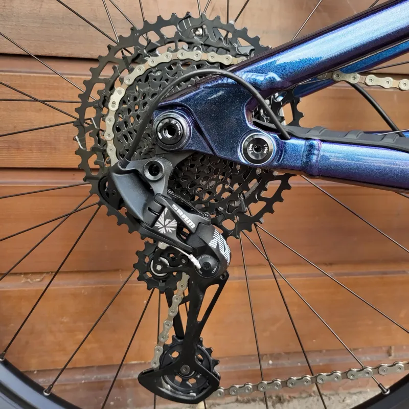 2024 Cannondale Habit 3 Aluminium Trail Bike in Purple Haze-2