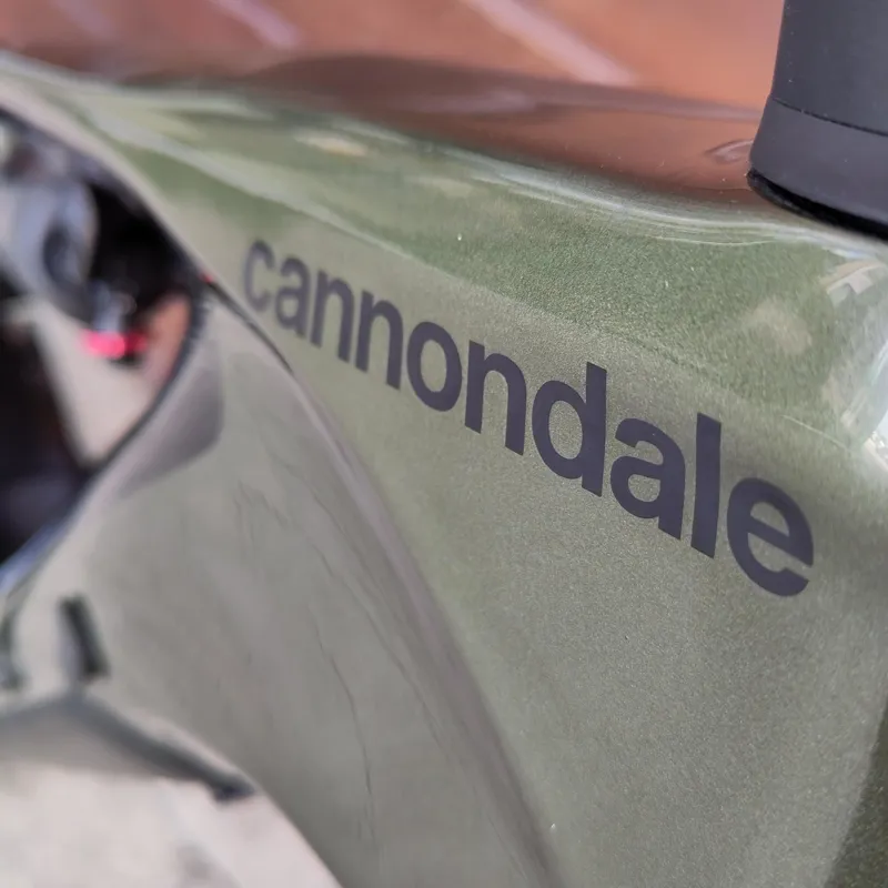 Cannondale Moterra Neo Carbon 2 Electric Mountain Bike in Mantis-4