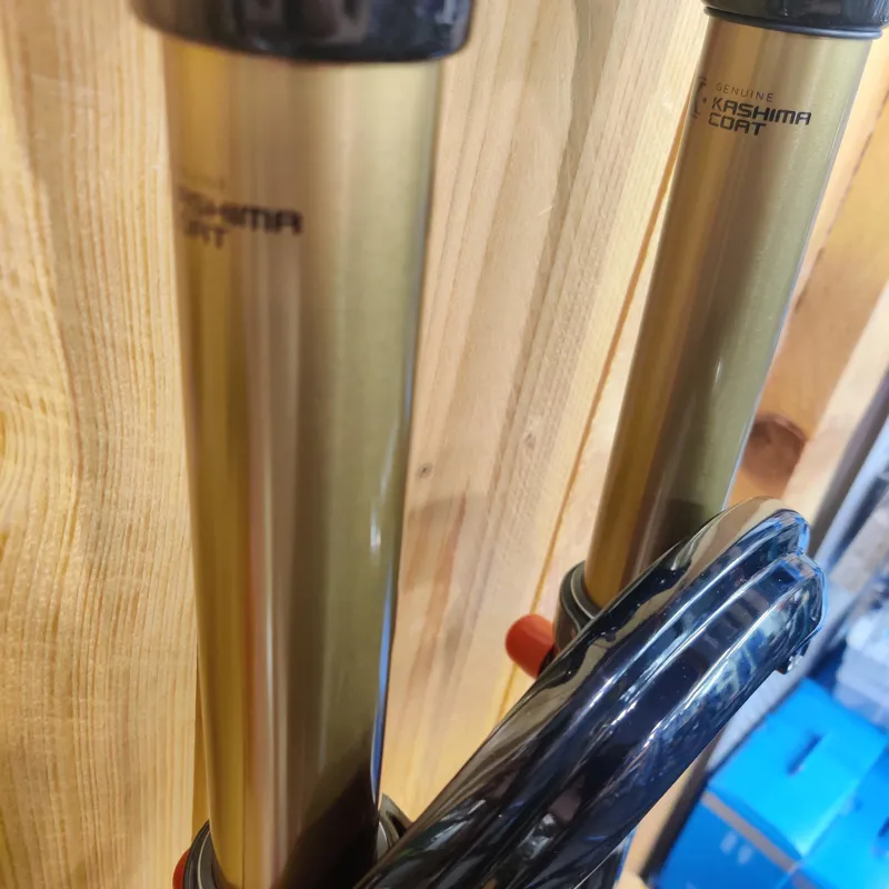 Fox 38 Float Factory GRIP2 Tapered Fork in Black-4