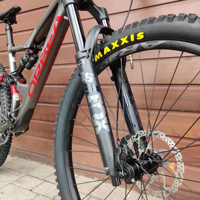 Orbea Occam H20 LT Aluminium Full Suspension MTB Anthracite Glitter - Candy Red Large-1