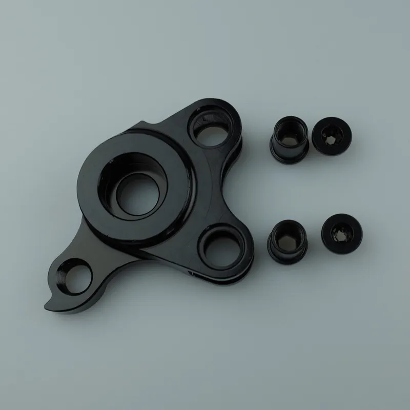 Transition Covert, Bandit, Transam RH Mech Hanger 12x142 thru-5