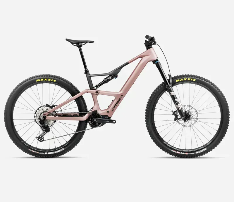 Orbea Rise Lt M20 630Wh E-Mountain Bike In Desert Rose/Carbon Raw Matt