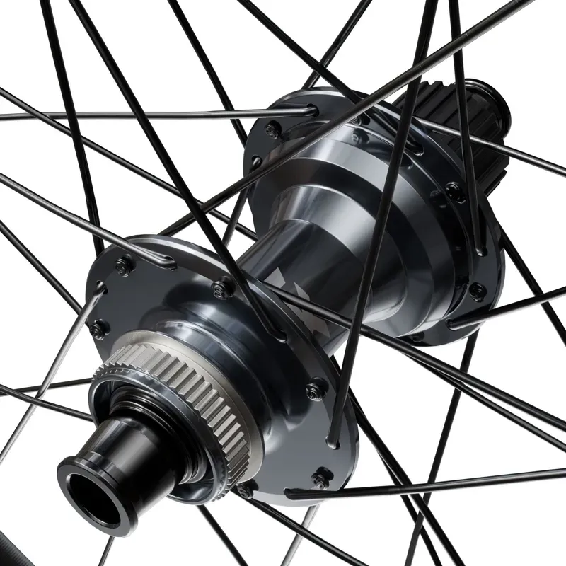 WHEL M8200 27.5in XT 12s 12x148mm CL RR Black 27.5 inches-3